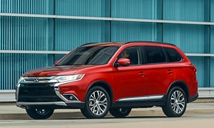 Mitsubishi Models at TrueDelta: 2021 Mitsubishi Outlander exterior