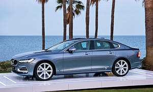 Volvo Models at TrueDelta: 2017 Volvo S90 exterior