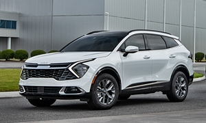 Kia Models at TrueDelta: 2023 Kia Sportage exterior