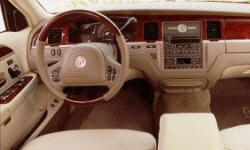 Lincoln Models at TrueDelta: 2011 Lincoln Town Car interior