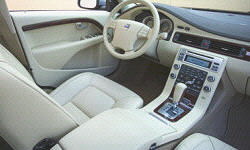 Volvo Models at TrueDelta: 2013 Volvo S80 interior