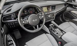 Kia Models at TrueDelta: 2019 Kia Cadenza interior