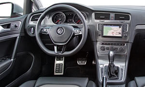 Wagon Models at TrueDelta: 2019 Volkswagen Golf Alltrack interior