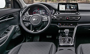 Kia Models at TrueDelta: 2023 Kia Seltos interior