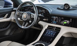 Porsche Models at TrueDelta: 2023 Porsche Taycan interior